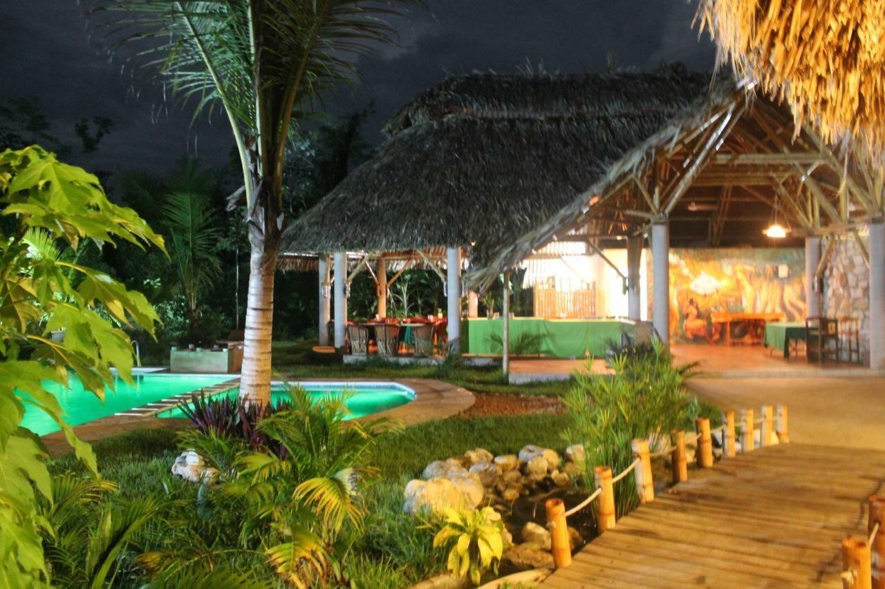 Axkan Palenque, Shows En Vivo & Gastronomia Mar Y Tierra & Travel Agency Eksteriør bilde